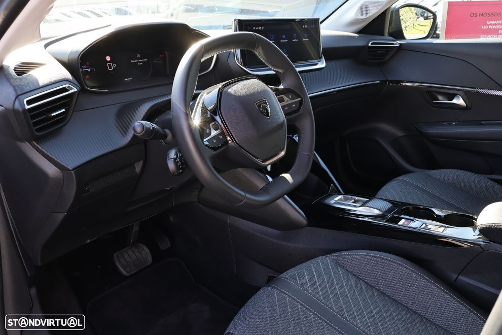 Peugeot 208 1.2 Hybrid Allure e-DCS6 - 14