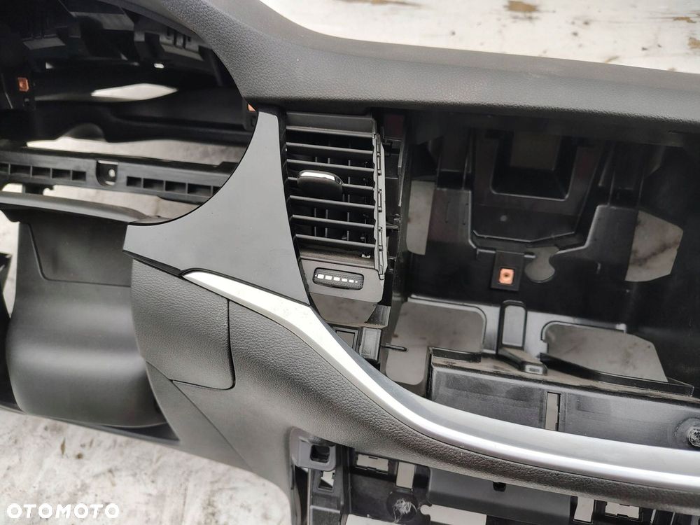DESKA ROZDZIELCZA KONSOLA OPEL ASTRA 5 V K - 5