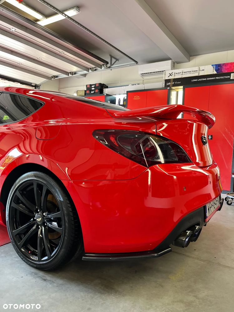 Hyundai Genesis Coupe 2.0 TCI Premium - 9