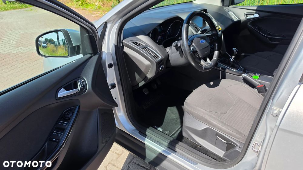 Ford Focus 1.6 TDCi DPF Start-Stopp-System Titanium - 9