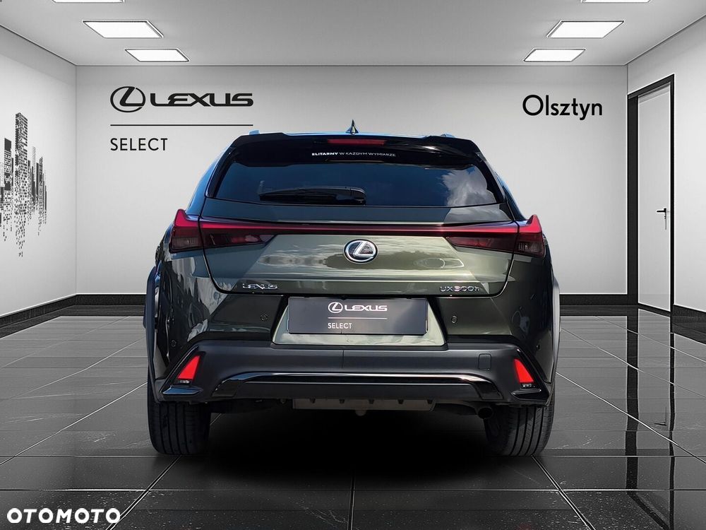 Lexus UX 300h F Sport Design - 5
