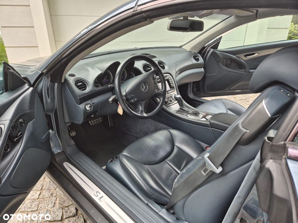 Mercedes-Benz SL 350 - 12