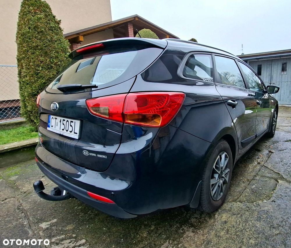 Kia Ceed 1.6 GDI L - 6