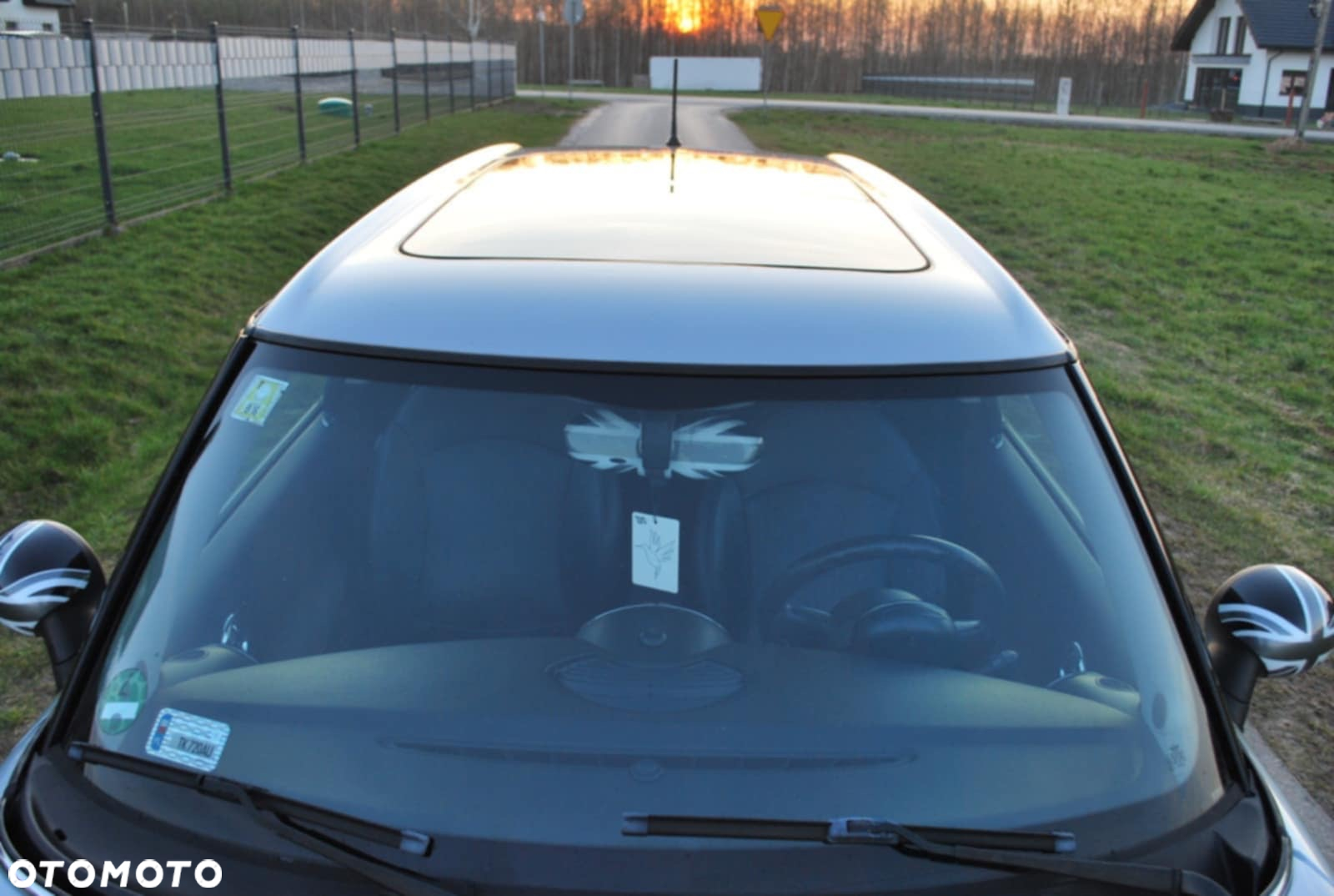 MINI Cooper Standard - 3