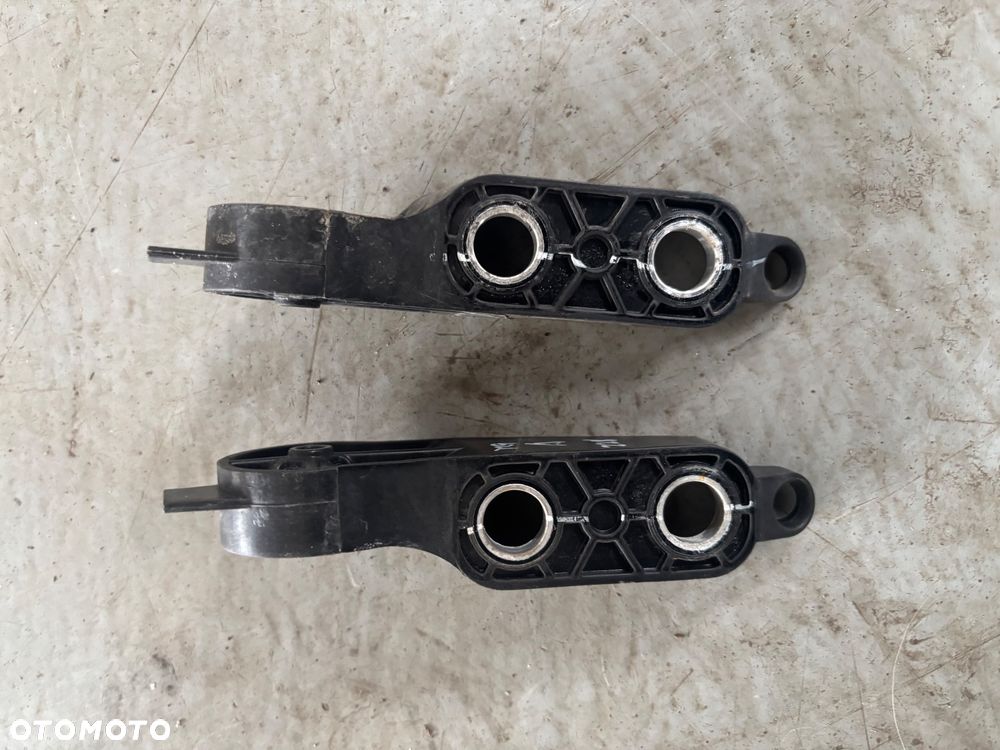 BMW G26 MOCOWANIE KANALU POWIETRZA UCHWYT PRAWY LEWY 7434061 - 2
