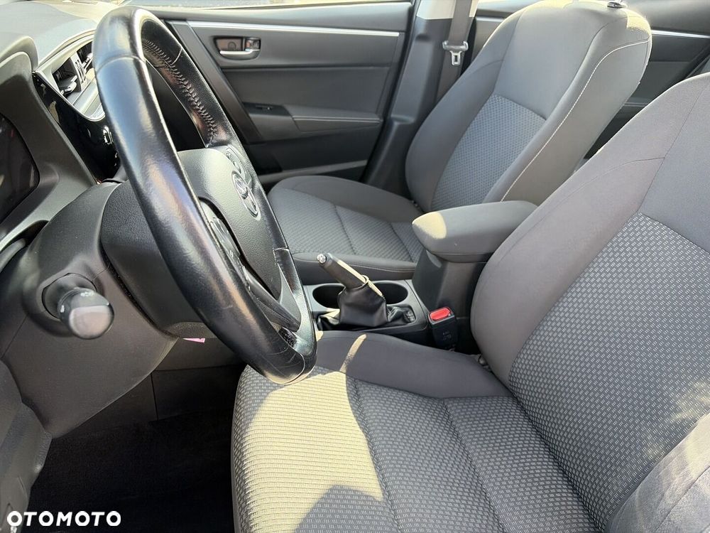 Toyota Corolla 1.6 Premium EU6 - 16