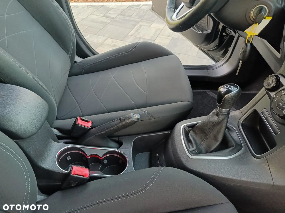 Ford Fiesta - 15