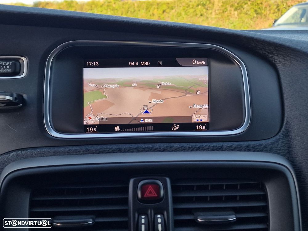 Volvo V40 Cross Country 2.0 D3 - 25