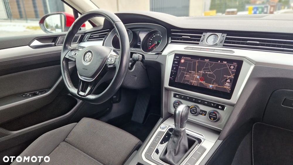 Volkswagen Passat - 23