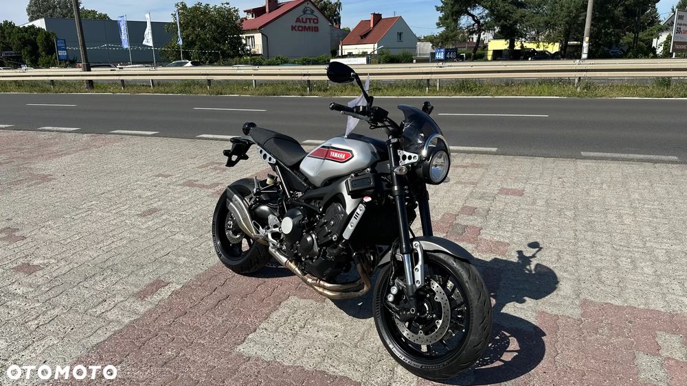 Yamaha XSR - 6