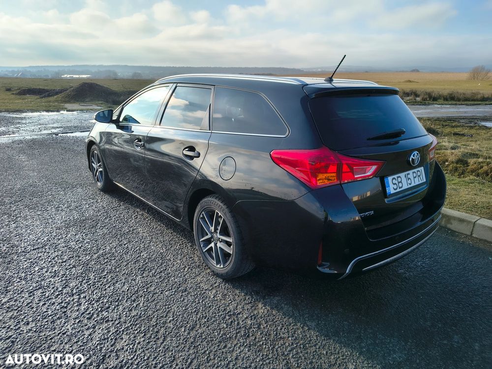 Toyota Auris 1.4 D-4D Comfort - 17