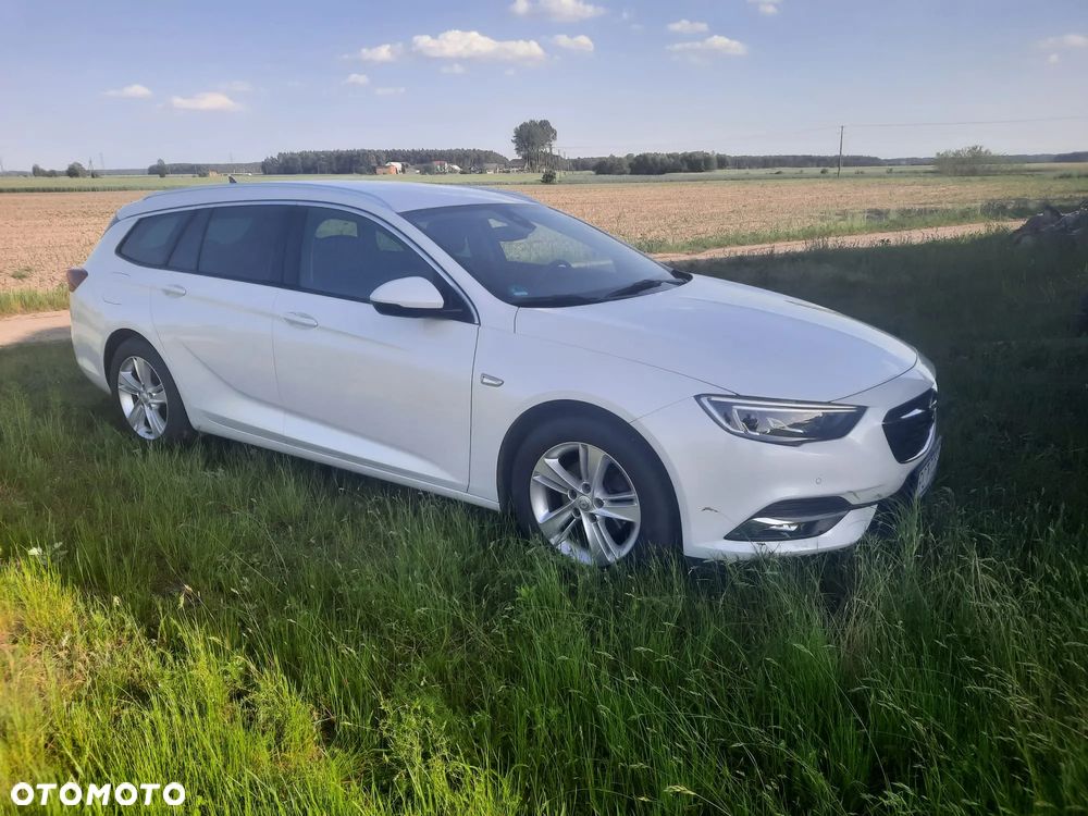 Opel Insignia - 1