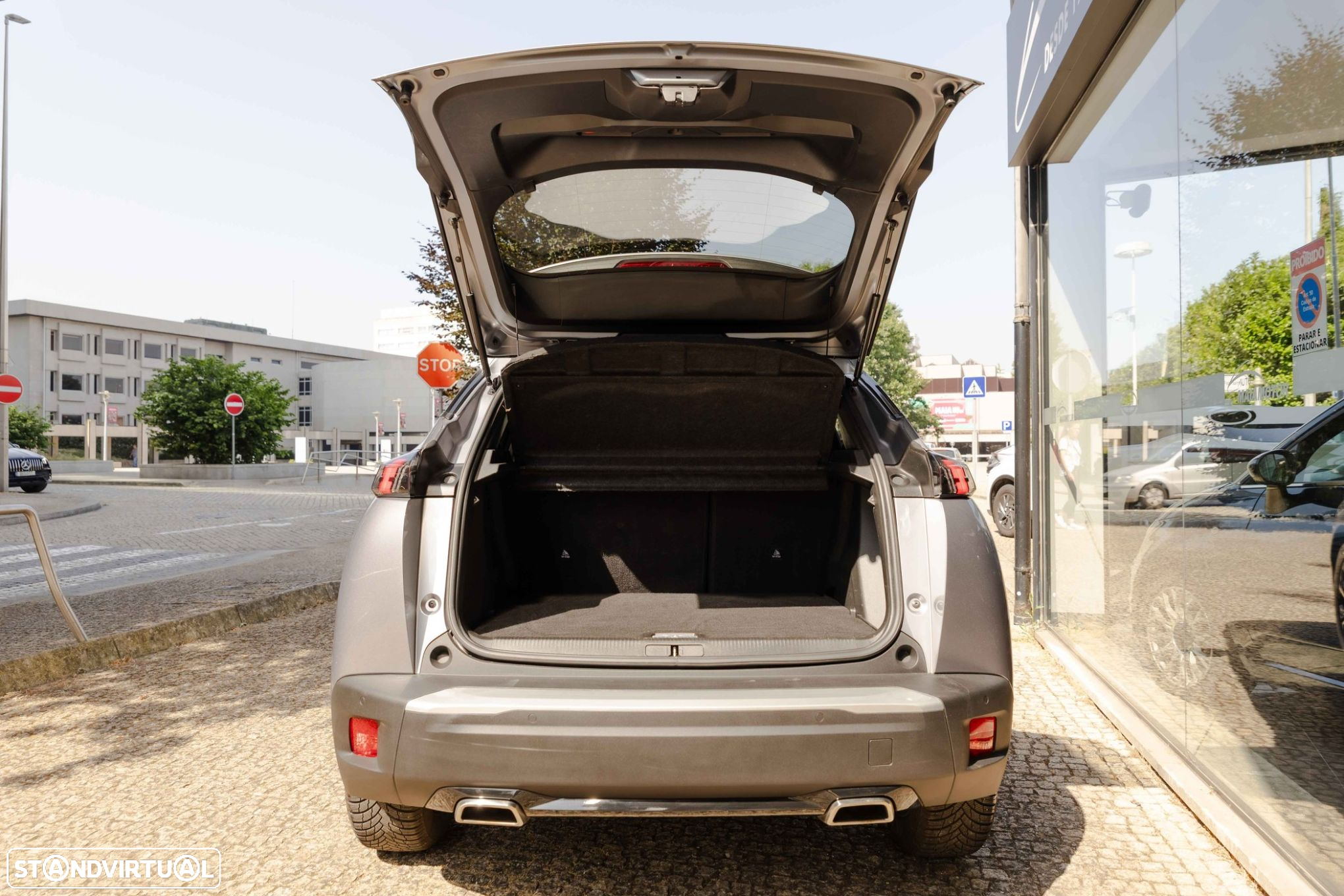 Peugeot 2008 1.2 PureTech Allure - 18
