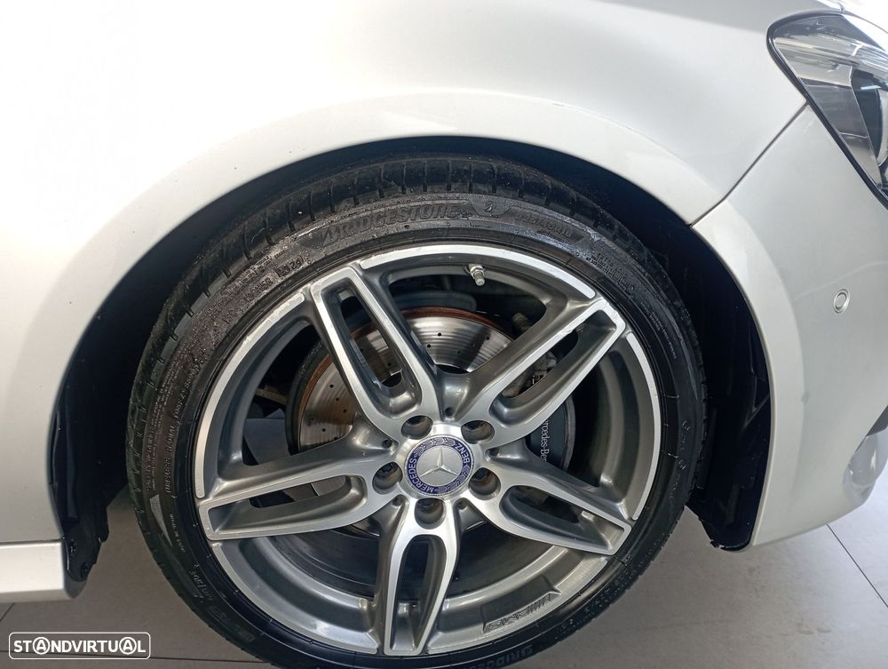 Mercedes-Benz CLA 200 d AMG Line - 21