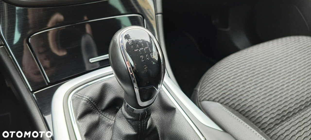 Opel Insignia 2.0 CDTI Cosmo - 19