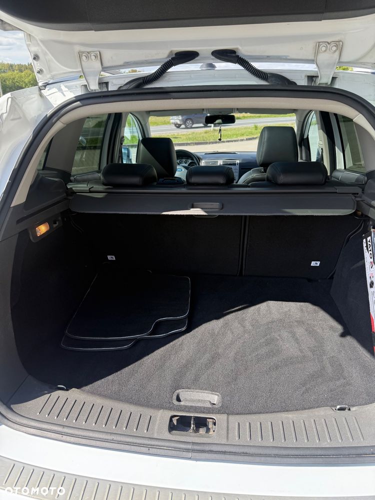 Ford Kuga 2.0 TDCi 4x4 Titanium - 13