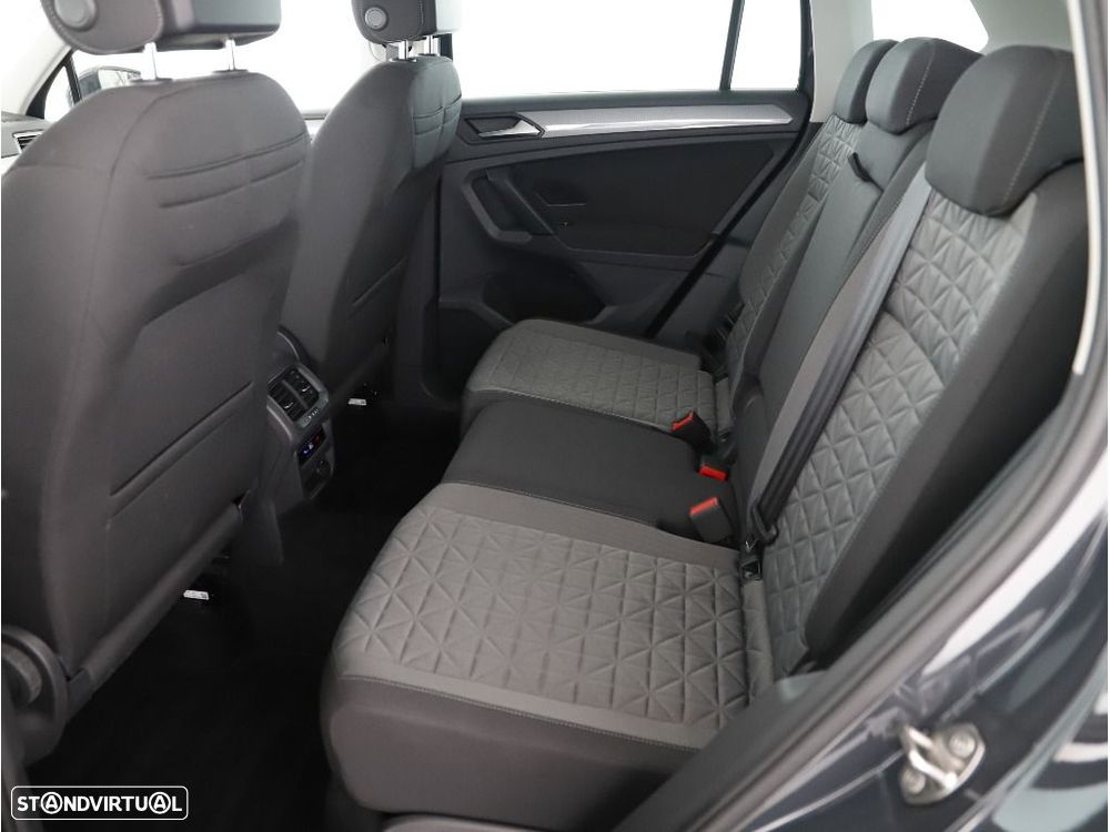 VW Tiguan 1.4 TSI eHybrid Life DSG - 24