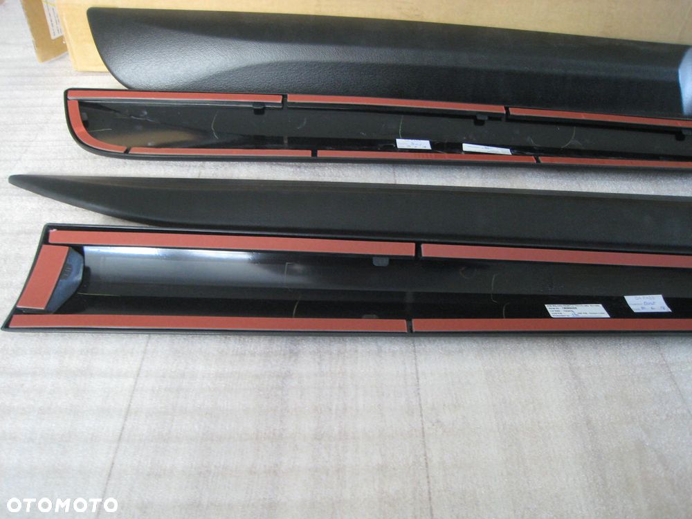 Listwy Boczne Nakładki Ochronne na Drzwi TOYOTA HILUX 2015- 2025 - 7