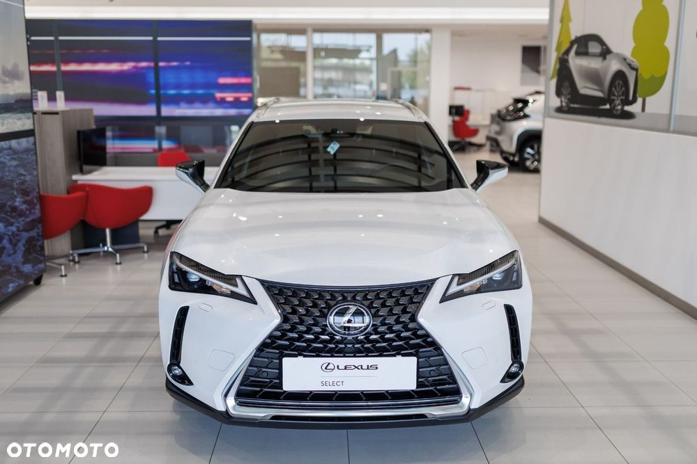 Lexus UX - 3