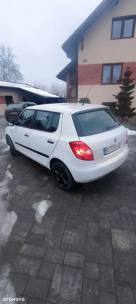 Skoda Fabia 1.2 HTP FAMILY - 4