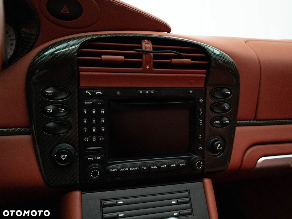 Porsche 911 - 26