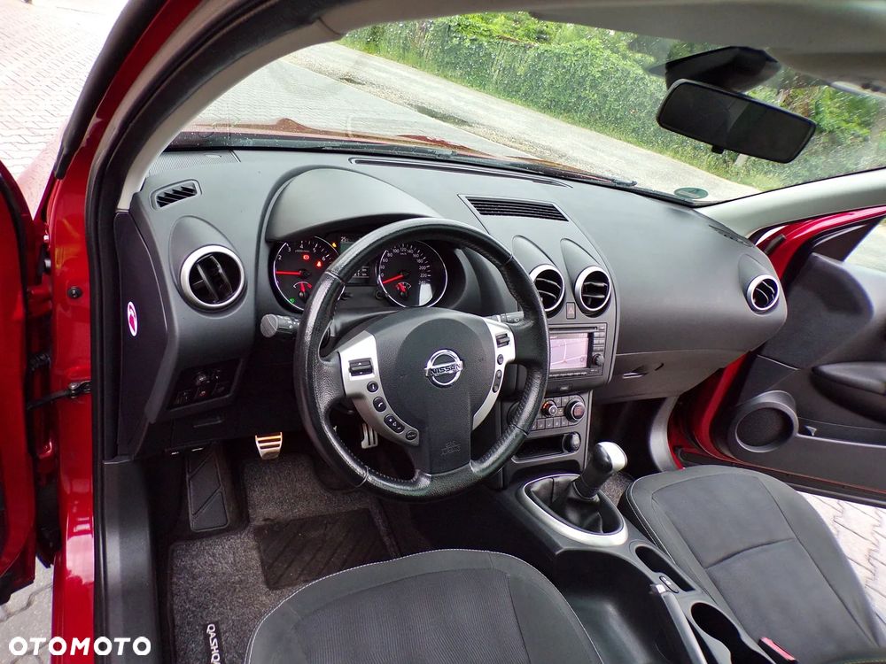 Nissan Qashqai 1.6 360 - 15