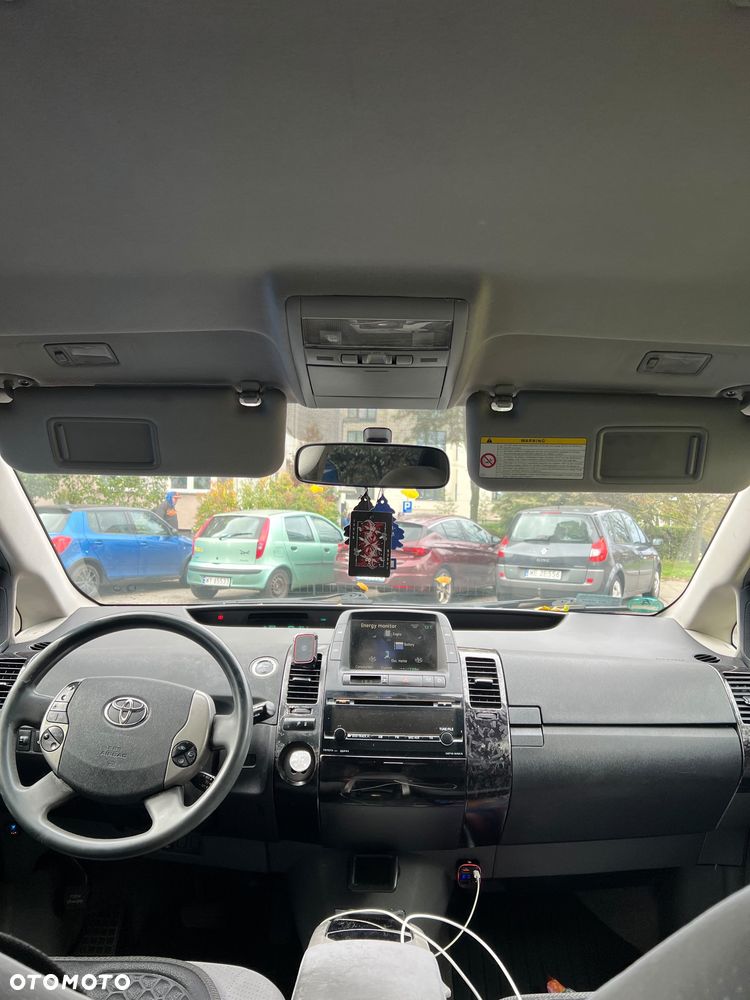 Toyota Prius - 5