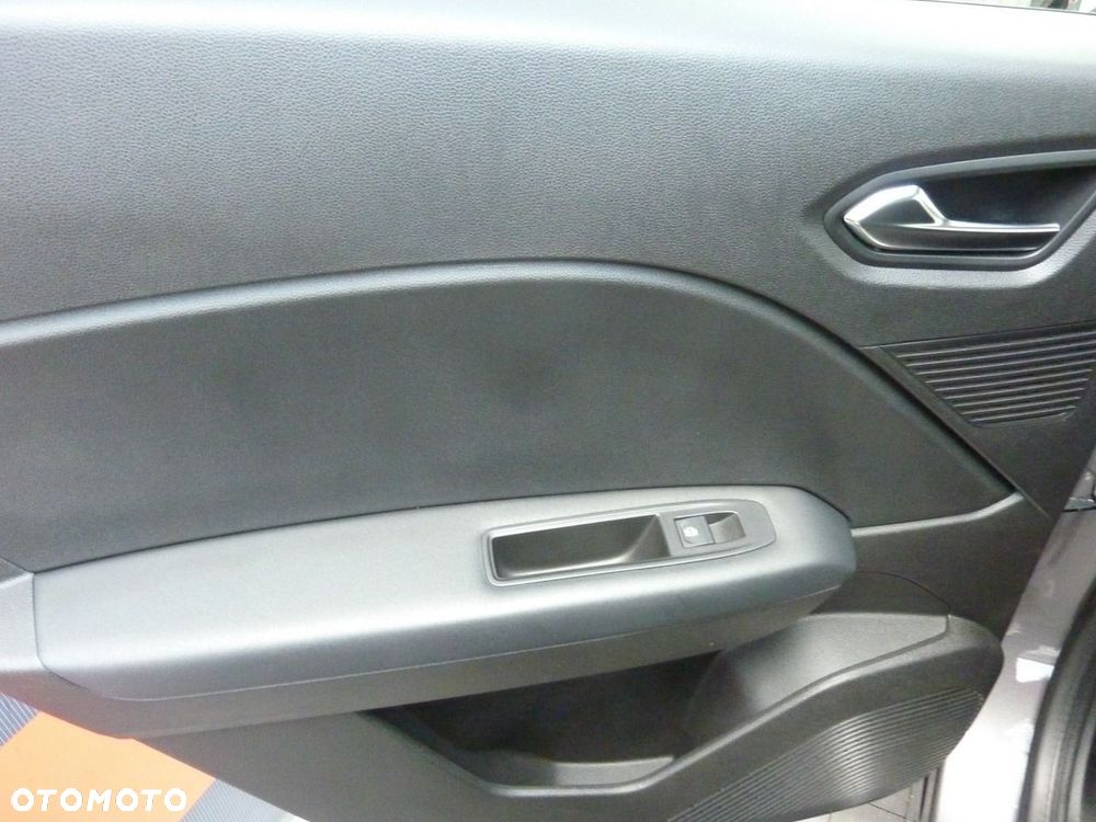 Renault Captur - 33