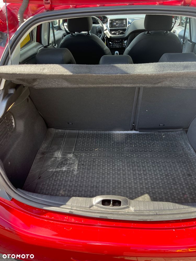 Peugeot 208 1.2 PureTech Allure - 20