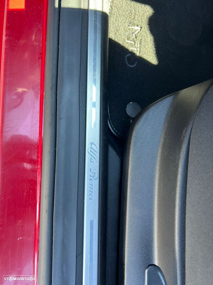 Alfa Romeo MiTo 1.4 T MultiAir Quadrifoglio Verde - 24