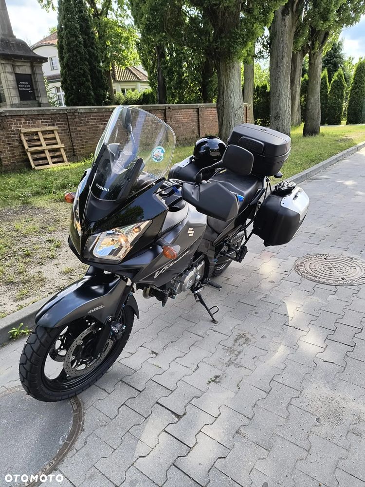 Suzuki V-STROM - 1