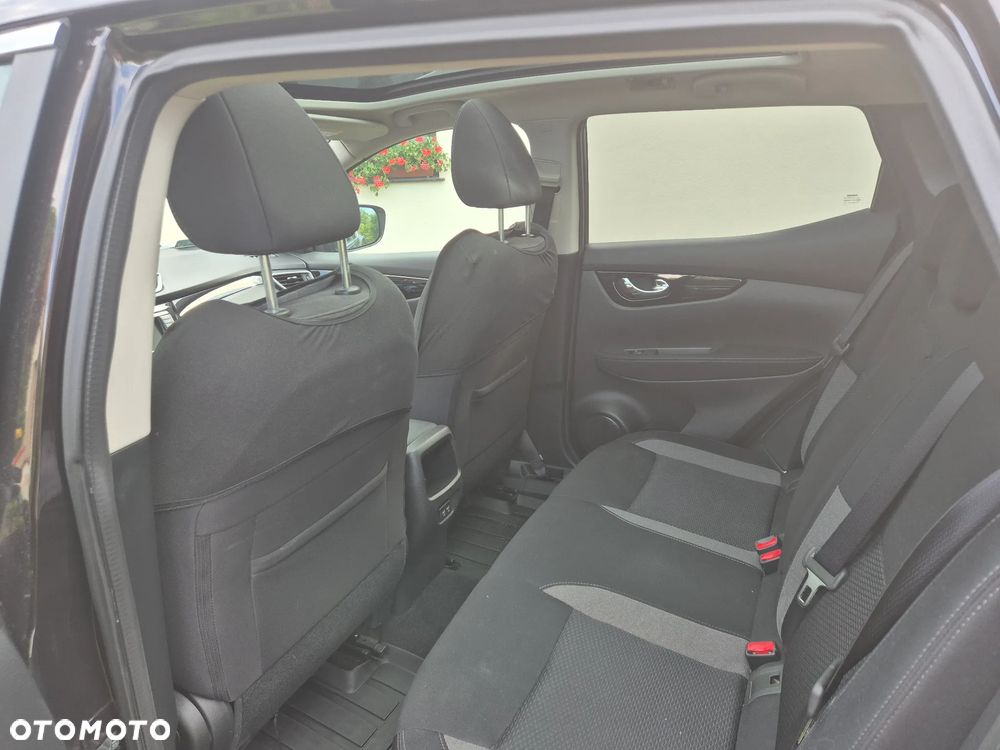 Nissan Qashqai 1.3 DIG-T N-Connecta DCT - 10