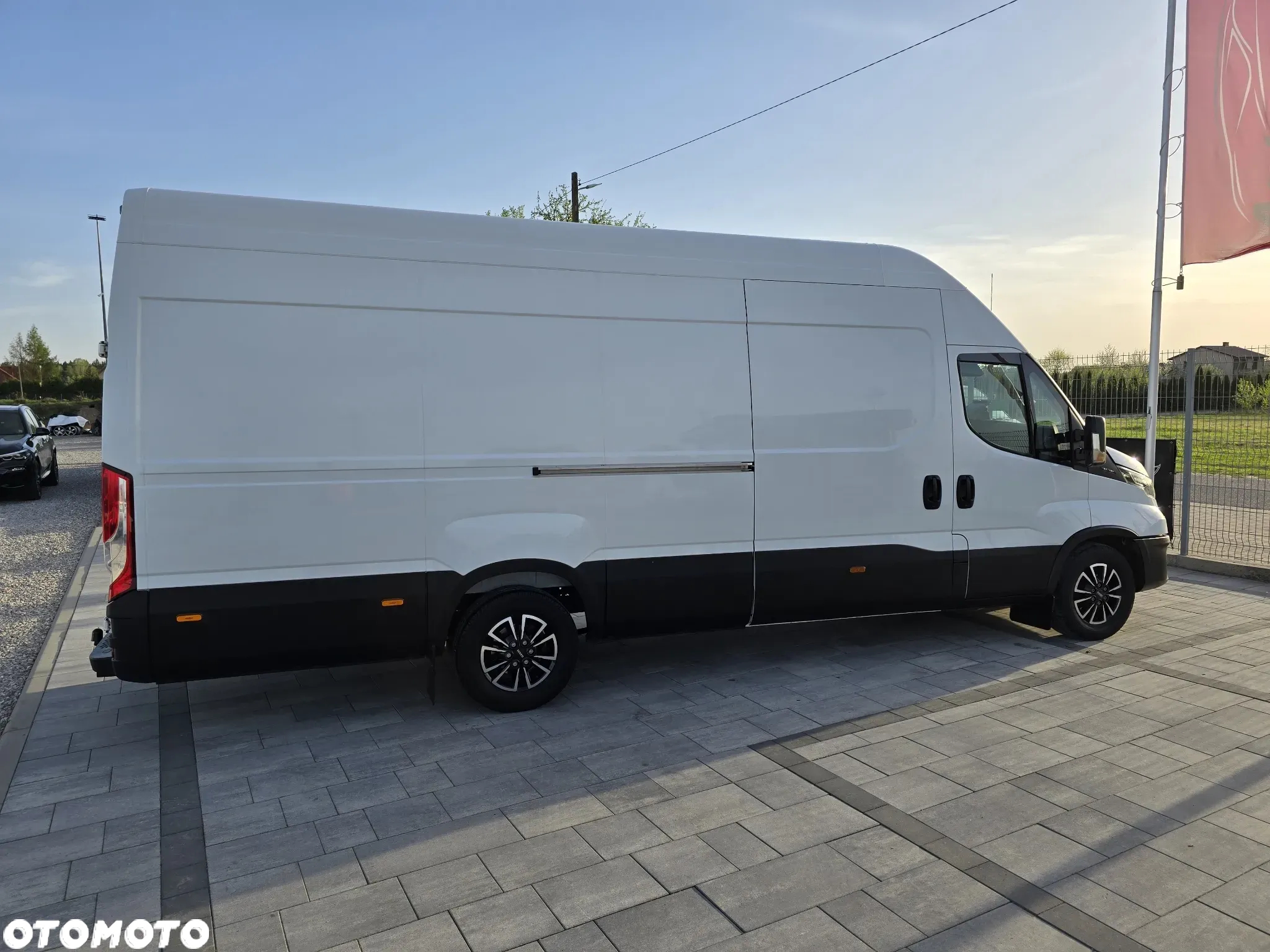 Iveco Daily 35S18  180KM Maxi L4H3 - 20