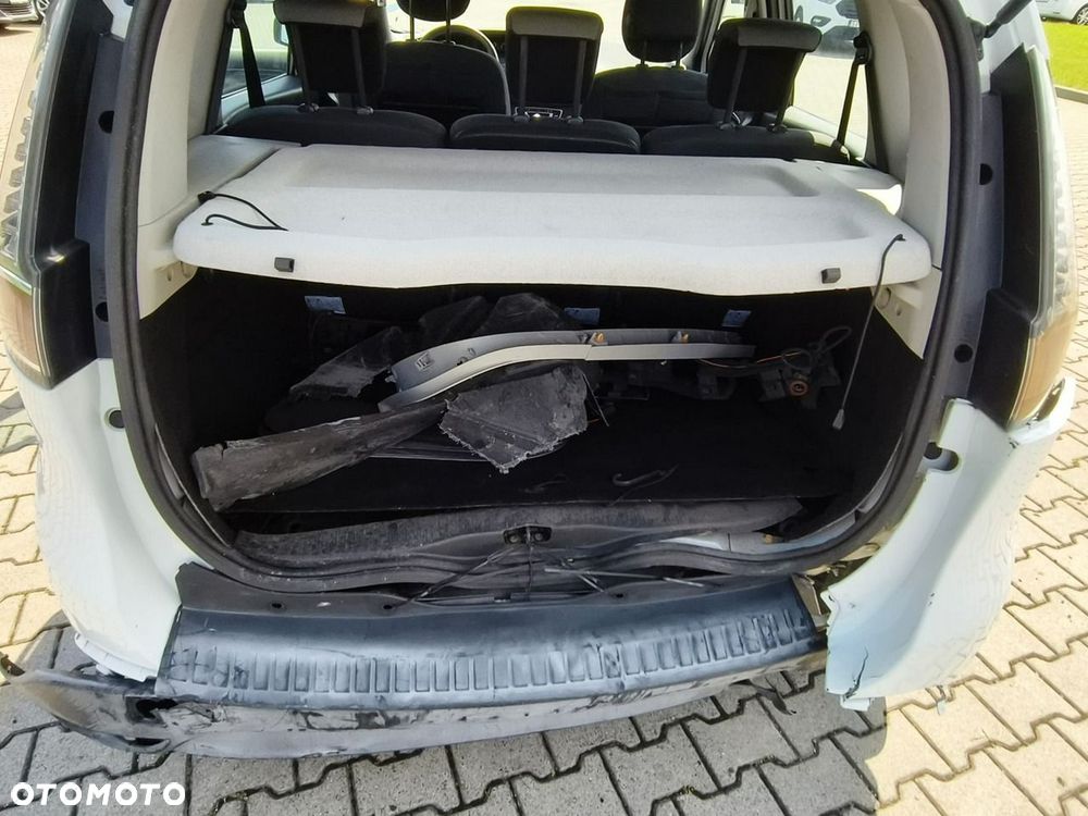 Renault Scenic - 24