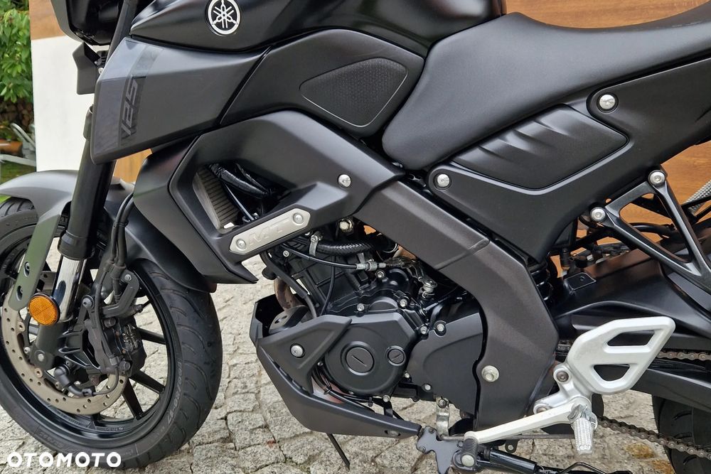 Yamaha MT - 19
