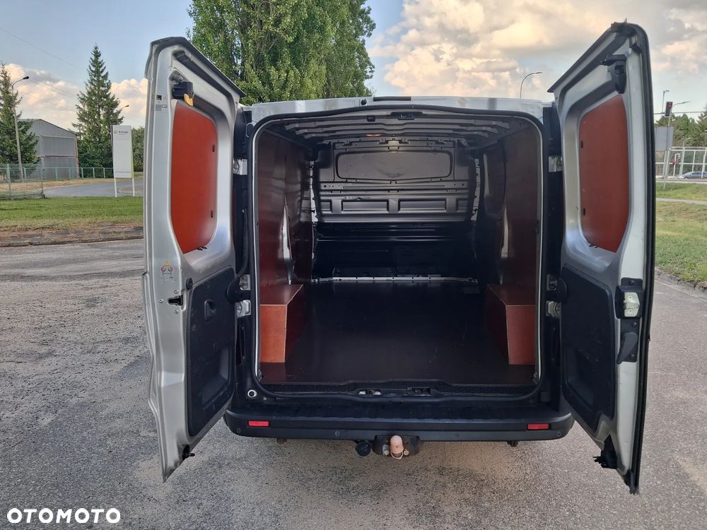 Renault Trafic - 23