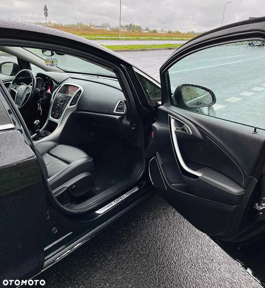 Opel Astra IV 1.6 T Cosmo - 16