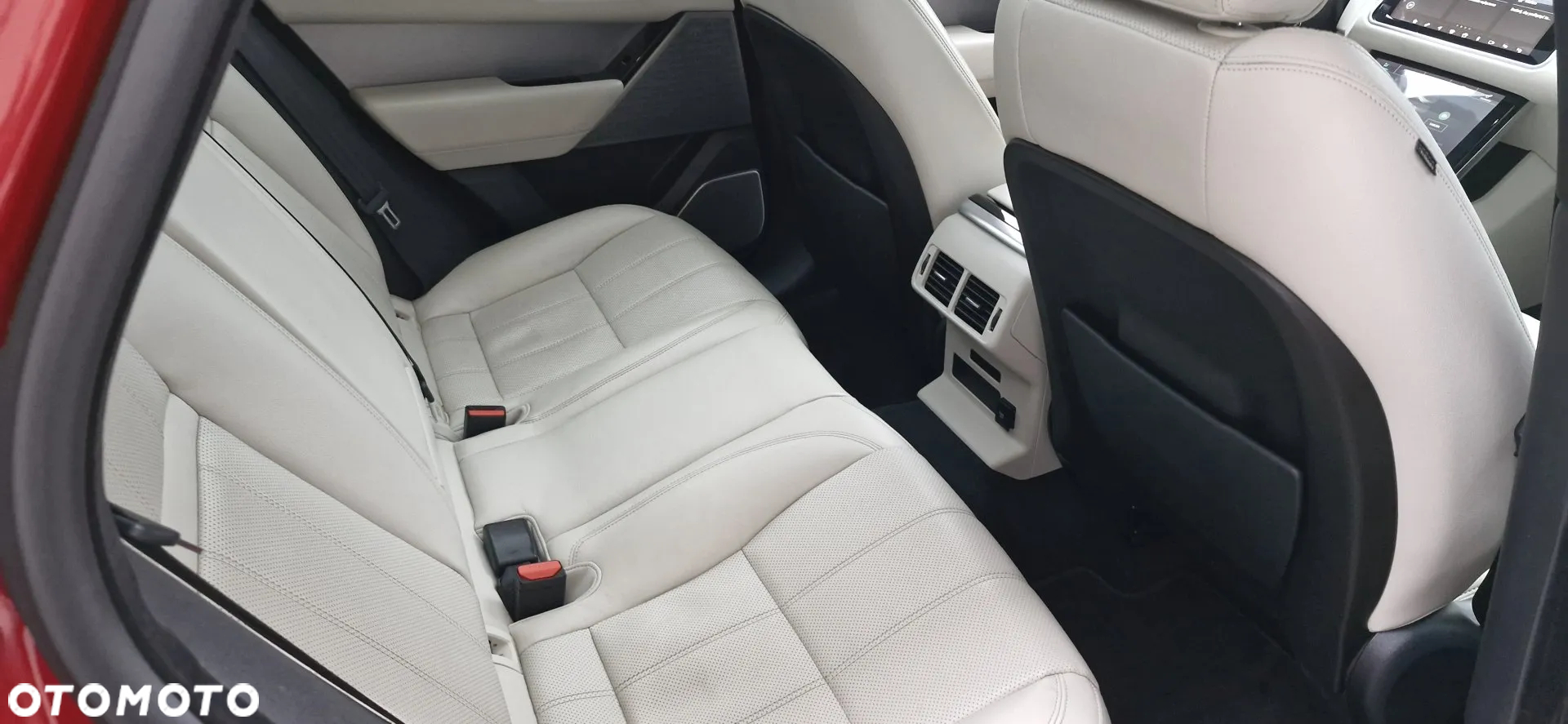 Land Rover Range Rover Velar 2.0 SD4 R-Dynamic SE - 23