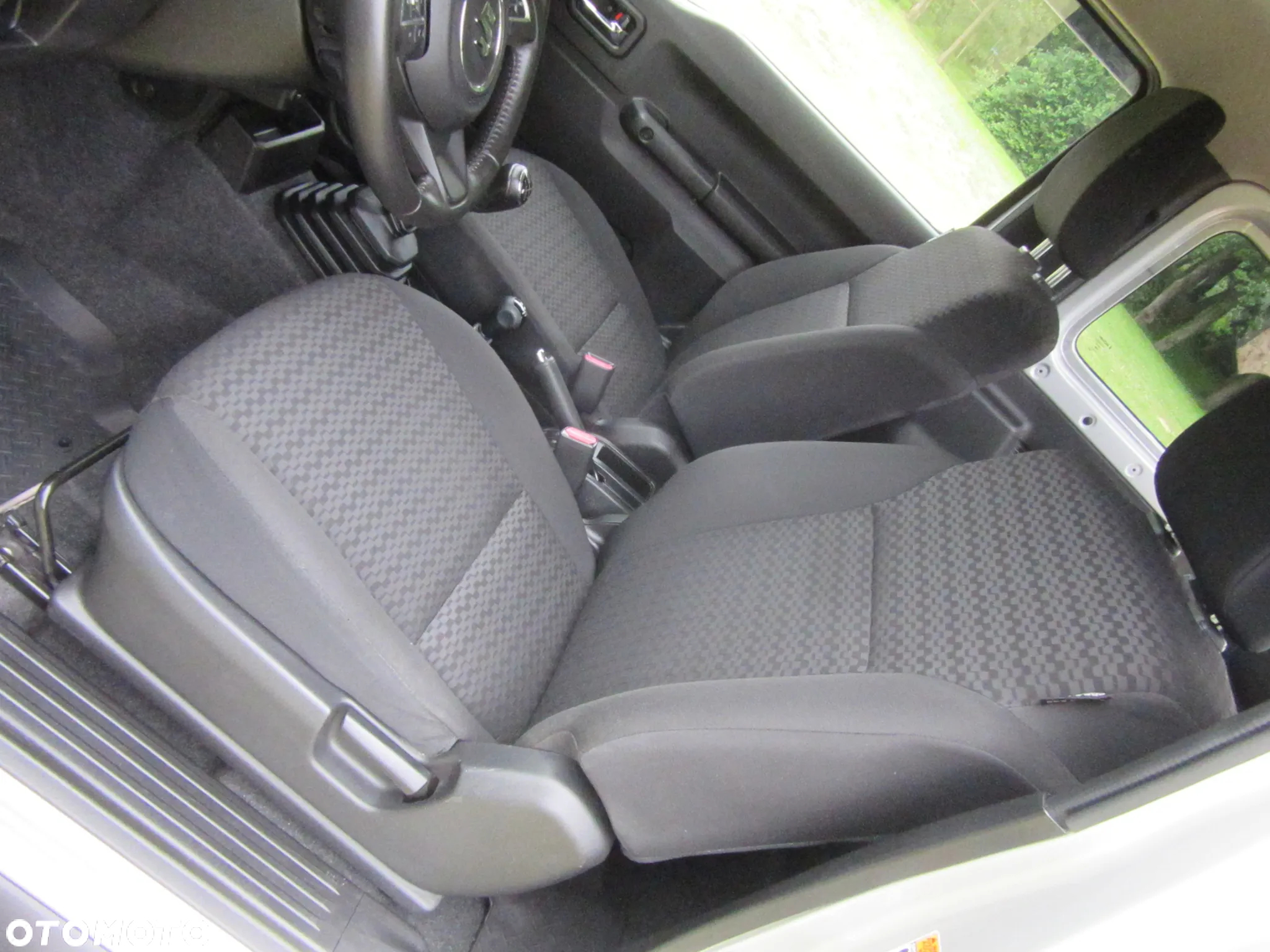 Suzuki Jimny 1.5 ALLGRIP Comfort - 16