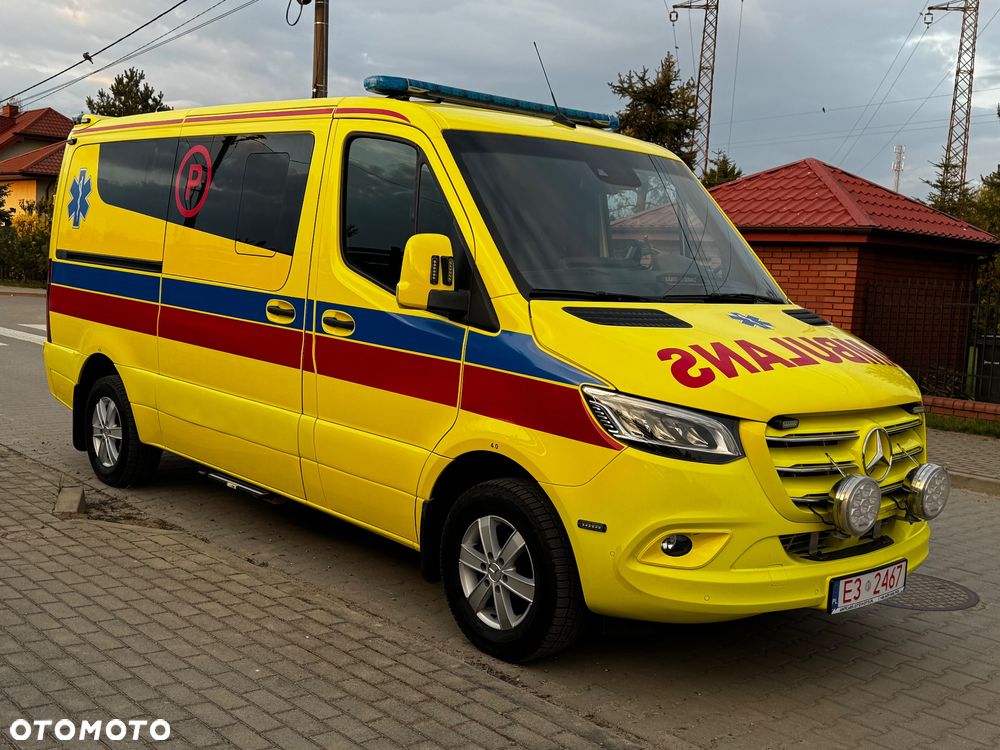 Mercedes-Benz Sprinter - 12