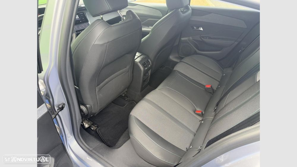 Peugeot 308 1.2 PureTech Allure - 11