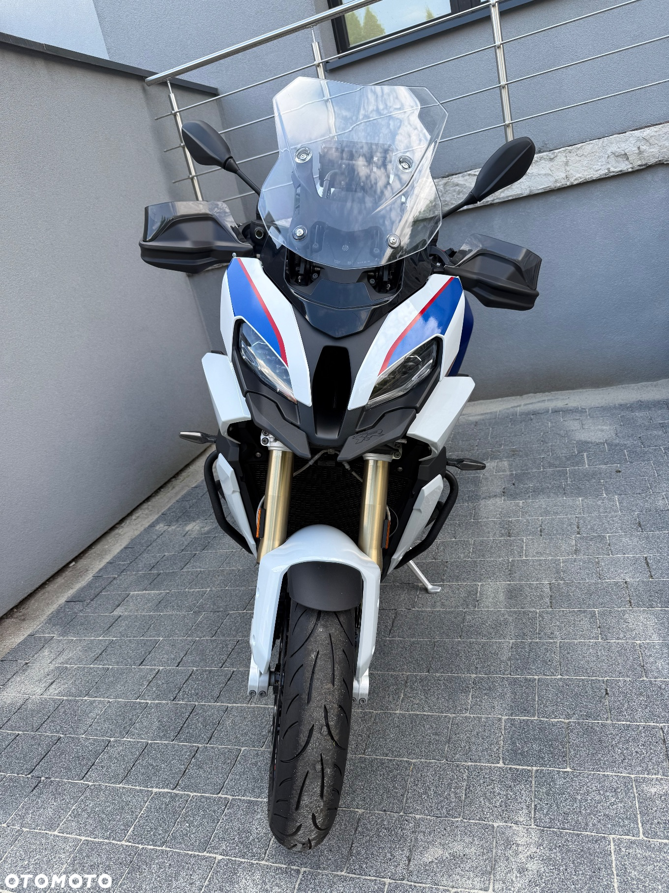 BMW S - 2