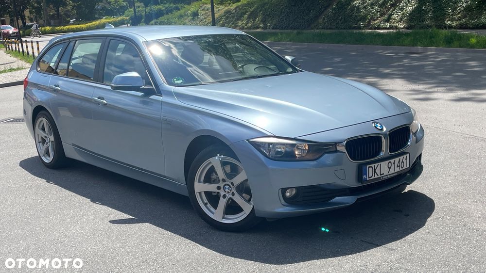 BMW Seria 3 318d Sport Line - 5