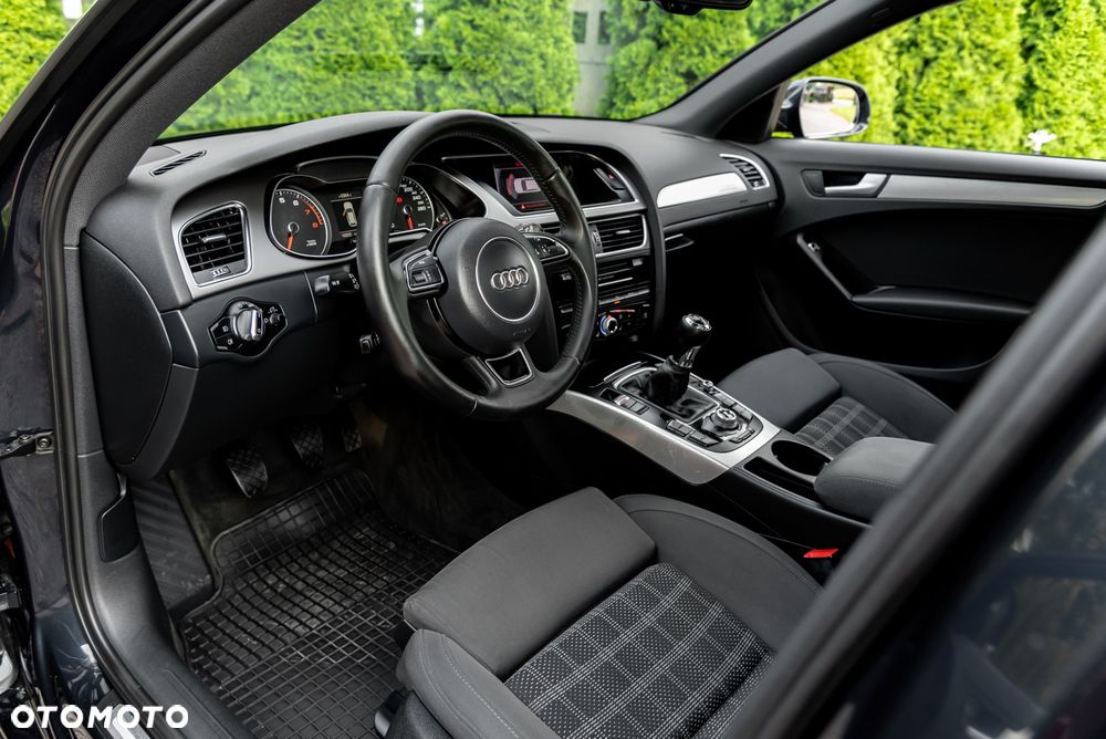 Audi A4 Avant 2.0 TFSI quattro S line Sportpaket - 17