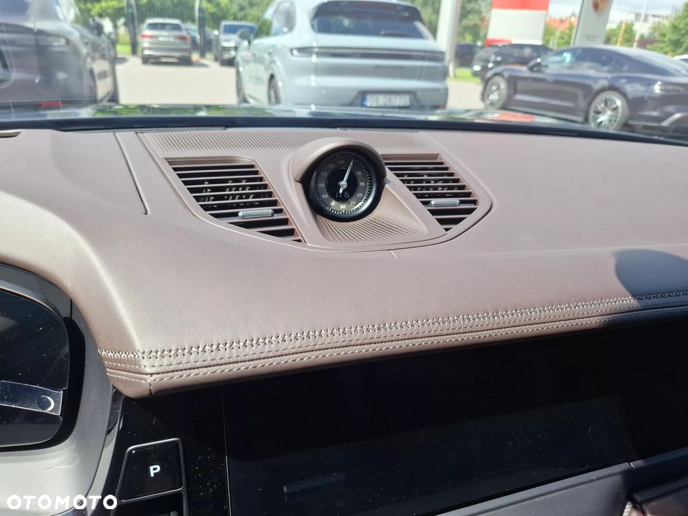 Porsche Panamera Turbo S E-Hybrid PHEV - 21