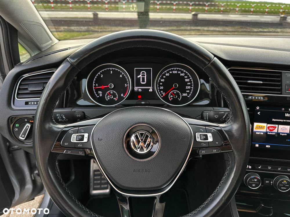 Volkswagen Golf 2.0 TDI Sound - 15