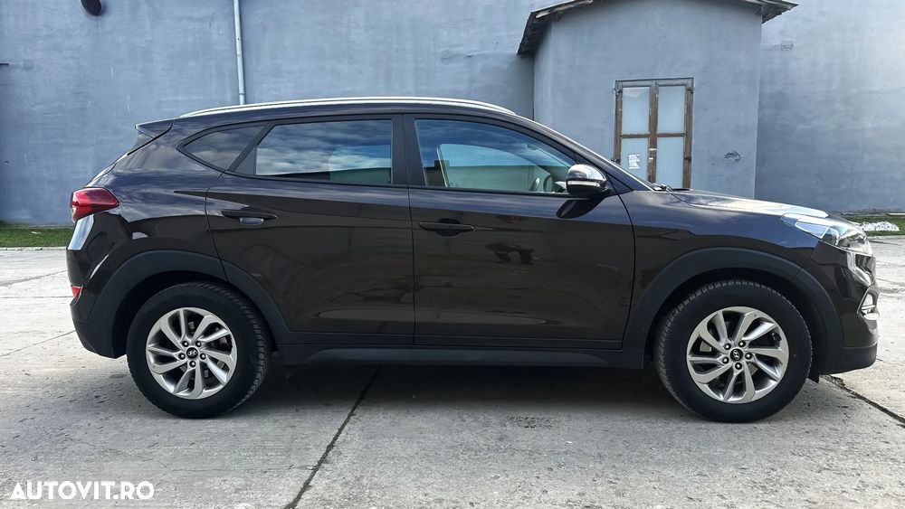 Hyundai Tucson 2.0 CRDI 4WD Automatik Advantage - 13
