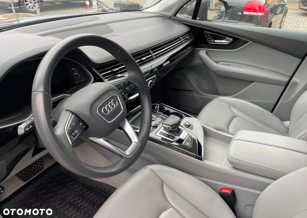 Audi Q7 3.0 TFSI Quattro Tiptronic - 6