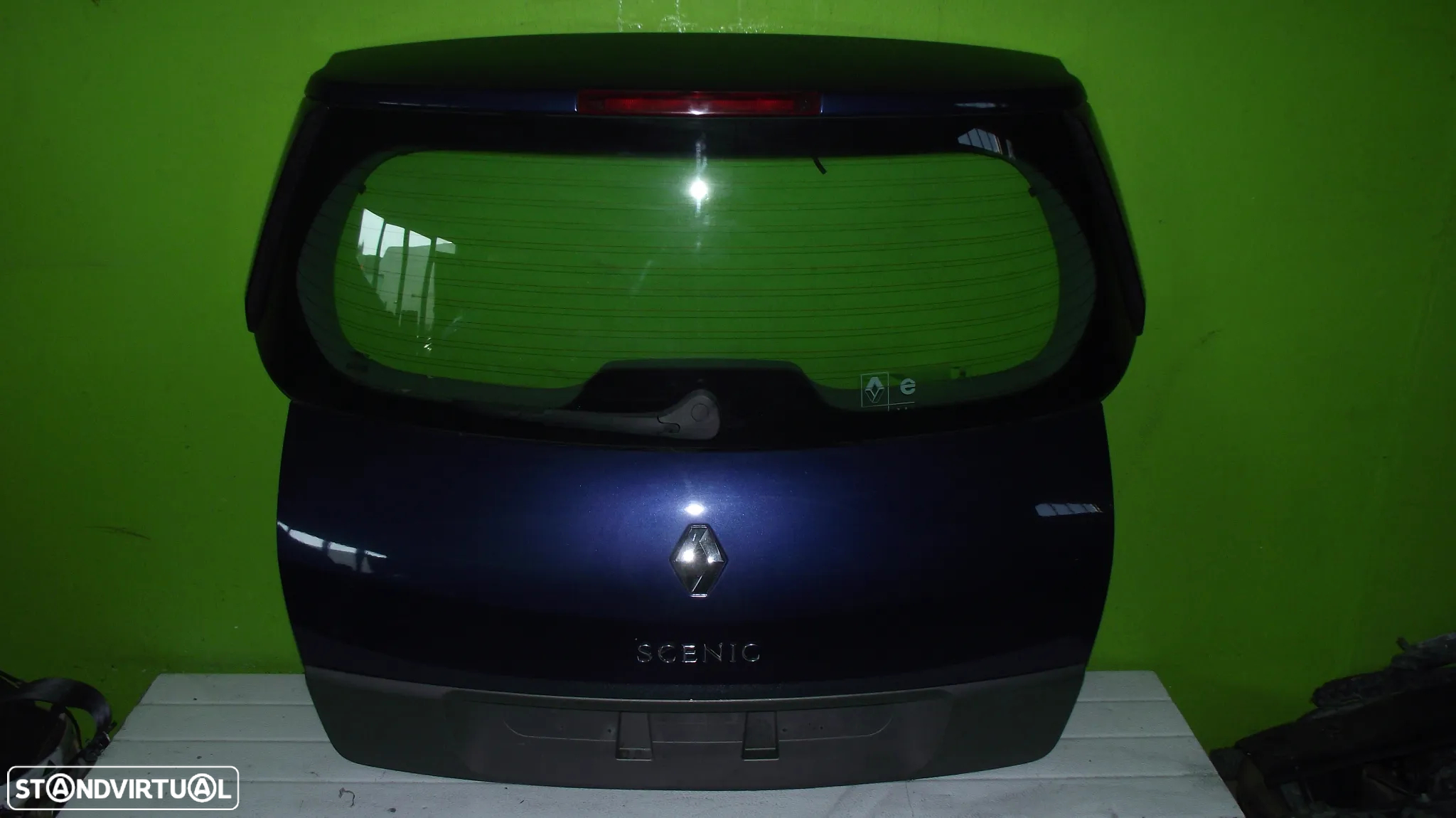 Tampa da Mala Renault Scénic - 2003 / 2009 - 2