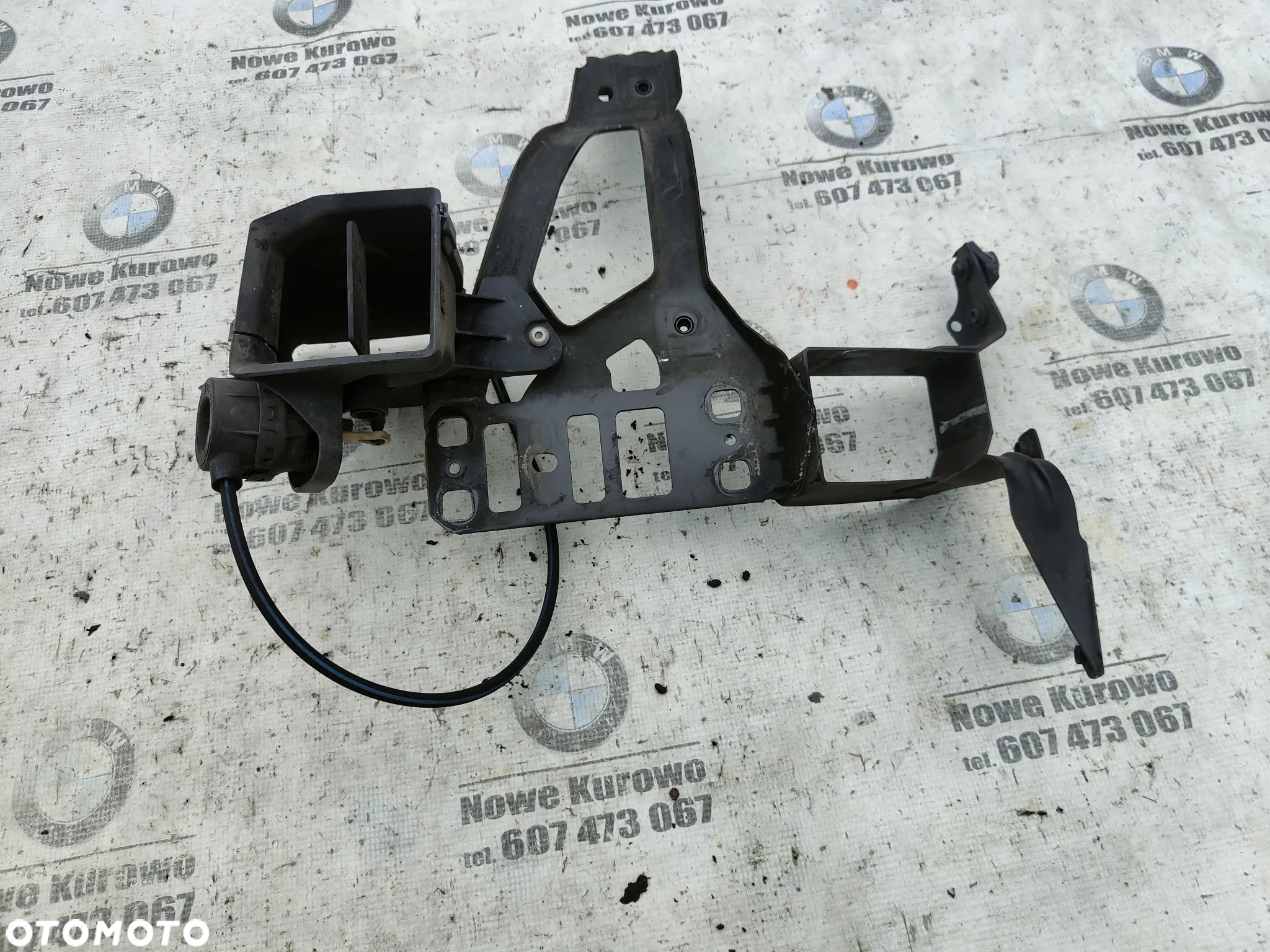 BMW E60 E61 Okular Wlot powietrza na tarczę hamulcową zamykany prawy 7178118 - 2